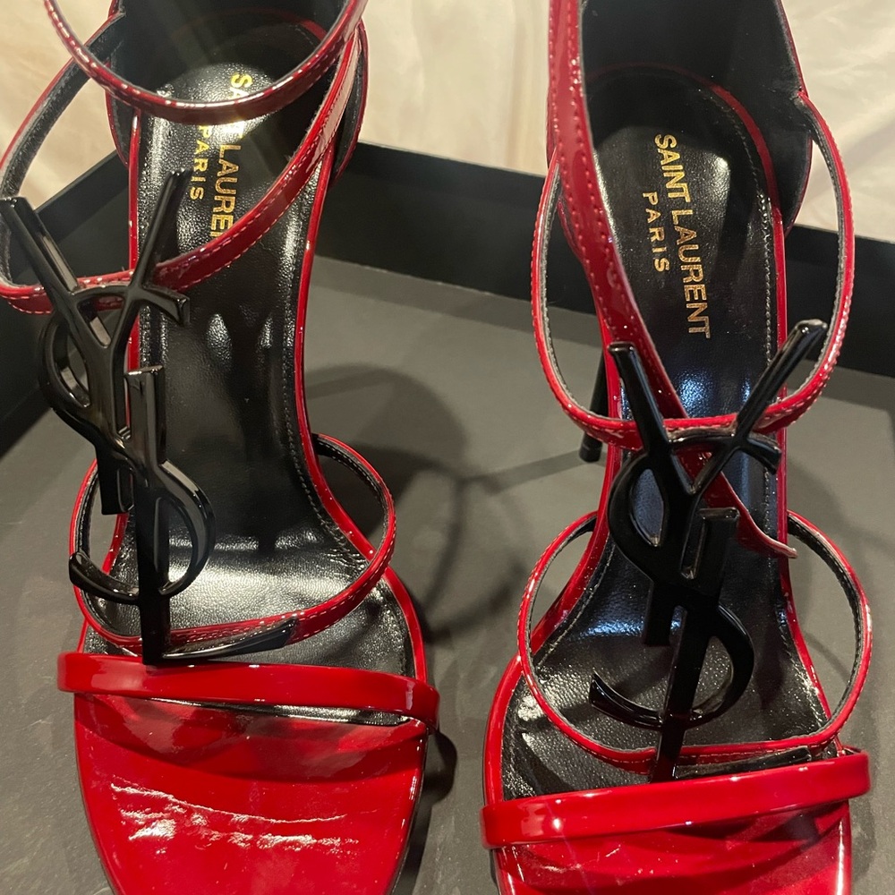 Vernice Grupy/Nero Lucido Hot Red Saint Laurent Shoes